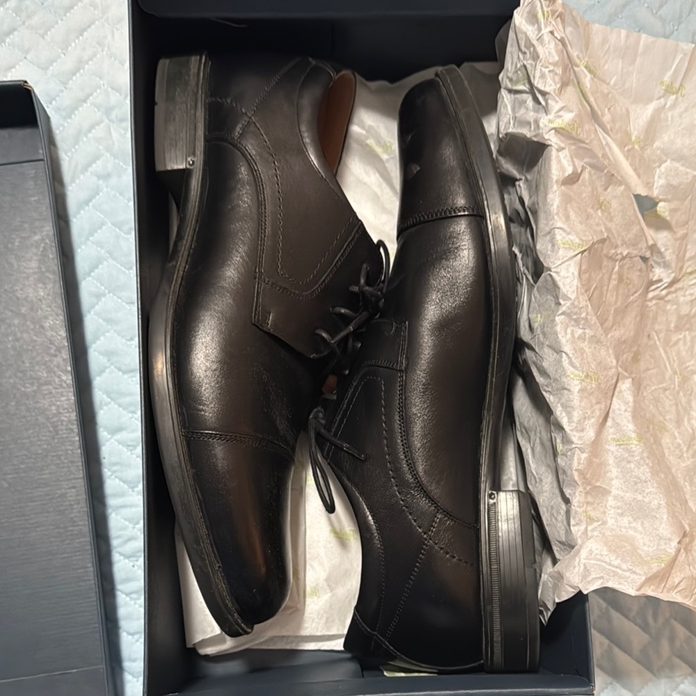 Florsheim Black Oxford Shoes Sleek Polished Finish